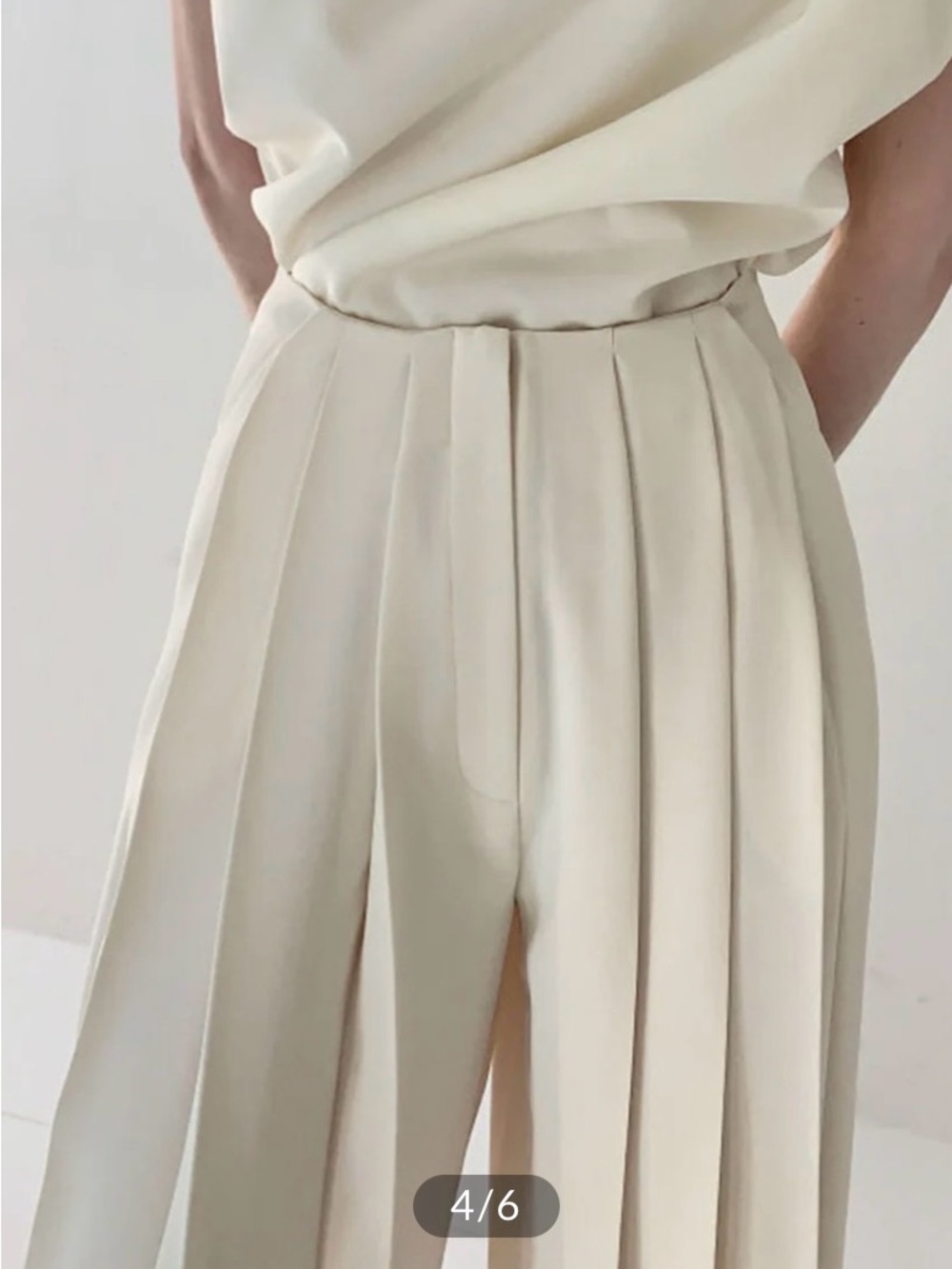 Commense Cream Wide-Leg Pleated Trousers